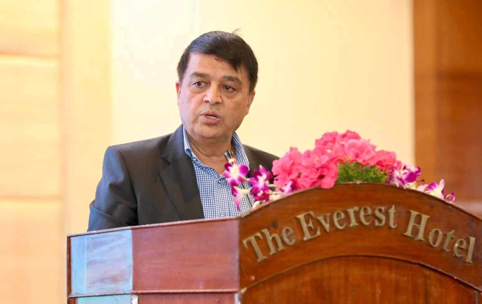 निजी क्षेत्रलाई निरुत्साहित बनाउने गरी कानुन निर्माण नगर्न सरकारलाई अध्यक्ष ढकालको आग्रह