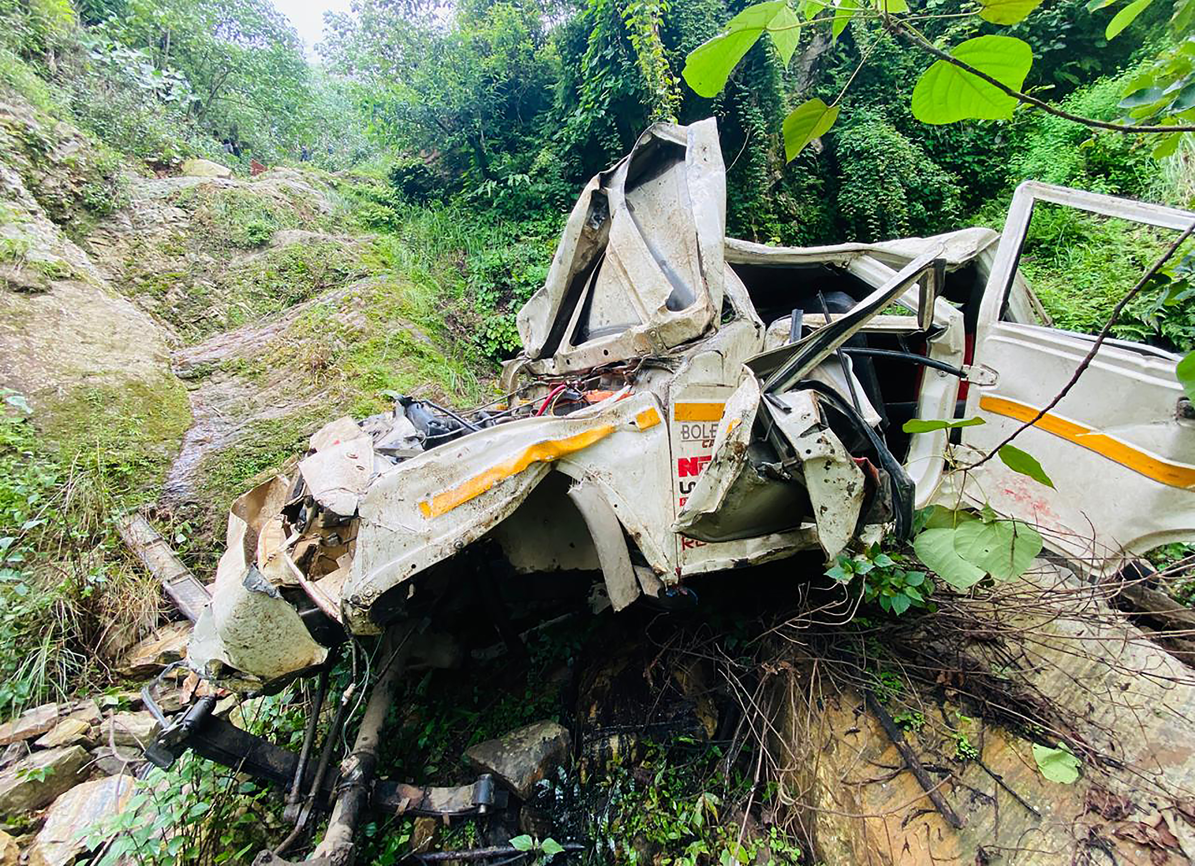 जाजरकोटमा जीप दुर्घटना हुँदा एकको मृत्यु, १६ घाइते