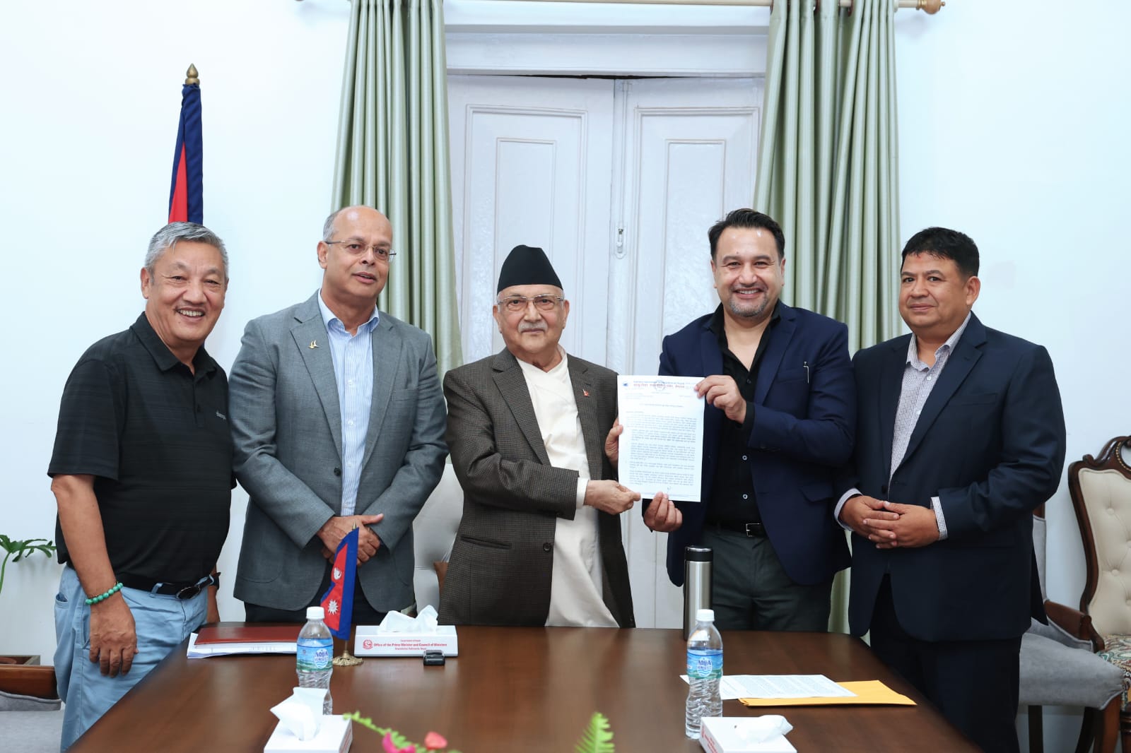 इयूको कालो सूचीबाट नेपाललाई हटाउनका लागि पहल गर्न वायुसेवा संचालकलाई प्रधानमन्त्रीको आग्रह