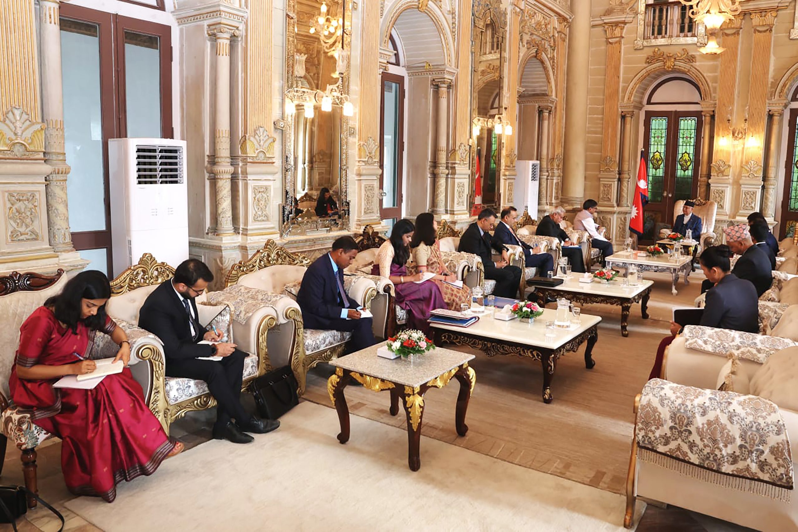 प्रधानमन्त्रीसँग भारतीय विदेश सचिवको भेट