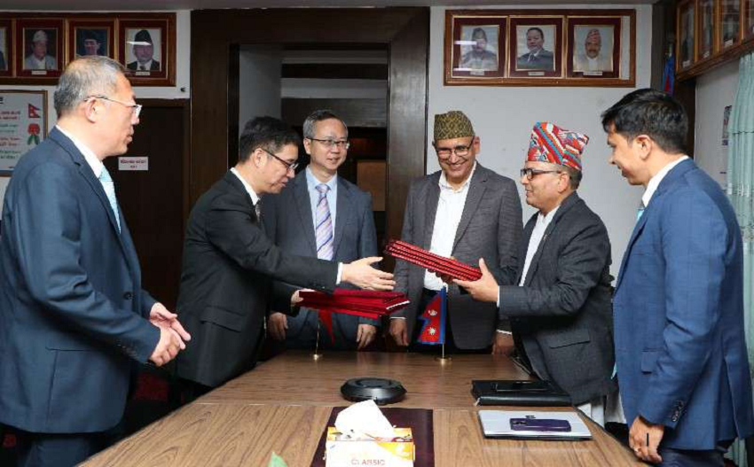 पोखरा विमानस्थल निर्माण गर्दा लिइएको ऋण अनुदानमा परिणत गर्न चिनियाँ पक्षलाई आग्रह