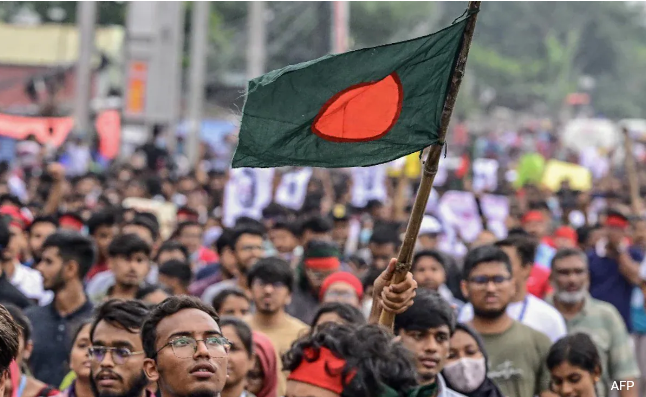 बङ्गलादेशमा सत्ता परिवर्तनपछि उद्योग क्षेत्रमा भएको विरोध प्रदर्शनले गार्मेन्ट उद्योगमा ४० करोड डलरको क्षति