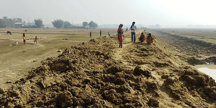 इजरायली आक्रमण कम्तीमा ३३  प्यालेस्टाइनीको मृत्यु