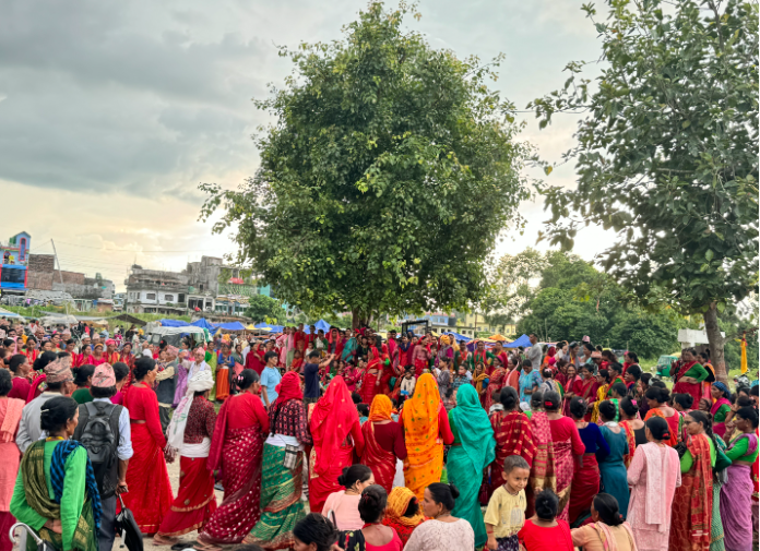 ‘जहाँ हाटबजारमा पनि डेउडा गुञ्जिन्छन्’