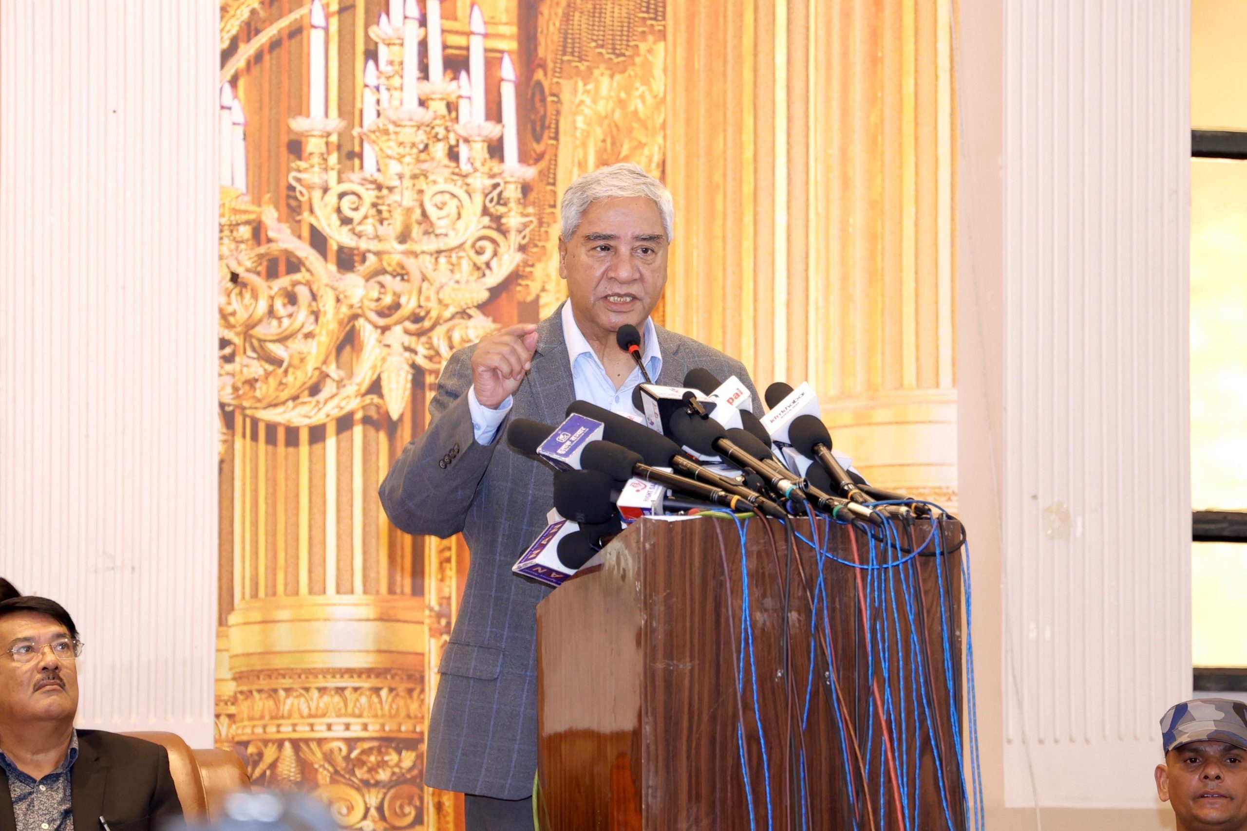 स्वस्थ प्रतिस्पर्धासहित इन्जिनियर एसोसिएसनमा आफ्ना उम्मेदवारलाई जिताउन लाग्नूहोस्: सभापति देउवा