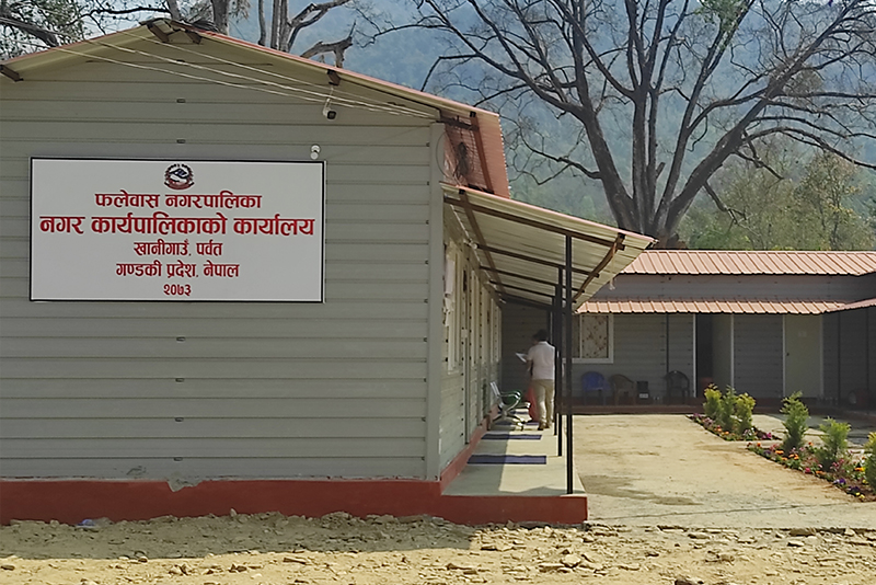 फलेवास नगरको आवासगृह : न कर्मचारी बस्छन् न त नगरप्रमुख