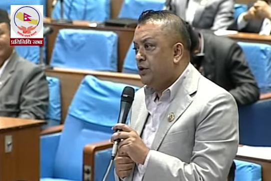 गृहमन्त्रीलाई गगन थापाको प्रश्नः कहाँ पुग्यो रवि लामिछानेमाथिको अनुसन्धान ?
