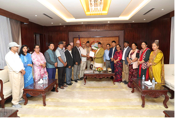 प्रधानमन्त्रीलाई एमाले काठमाडौँद्वारा ध्यानाकर्षण