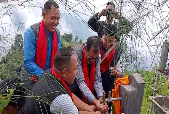 काभ्रेको खानीखोलामा तीन सय २३ परिवारलाई ‘एक–घर–एक धारा’