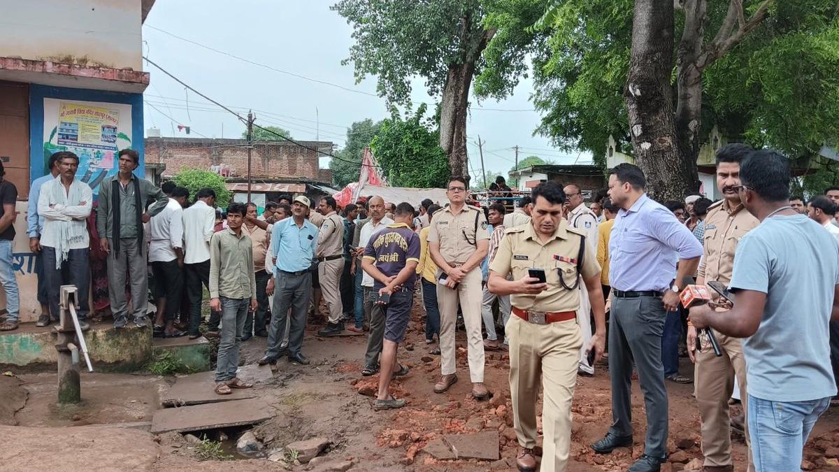 भारतमा धार्मिक कार्यक्रममा पर्खाल भत्किँदा नौ बालबालिकाको मृत्यु