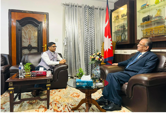 अध्यक्ष दाहालसँग भारतीय विदेश सचिवको शिष्टाचार भेट