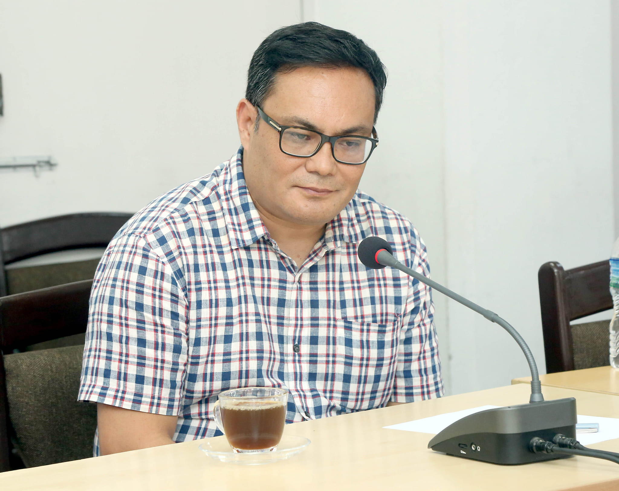 सुमेरू सहकारीका शेयरसदस्य राजबहादुर सिंहसँग संसदीय समितिले गर्यो सोधपुछ
