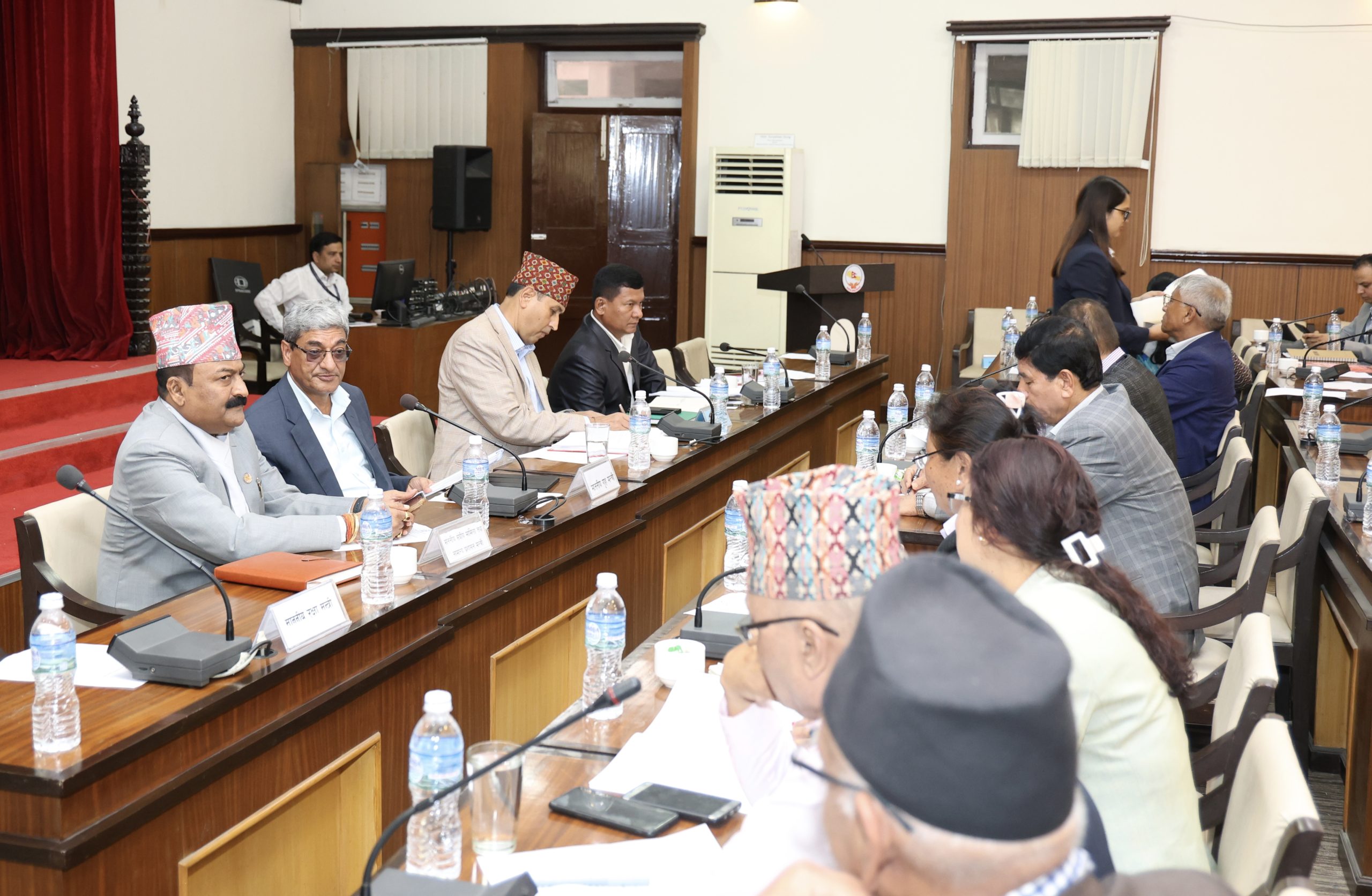 भ्रष्टाचारजन्य कसुरको कारबाहीमा पाँचवर्षे हदम्याद नराख्न सांसदहरुको माग