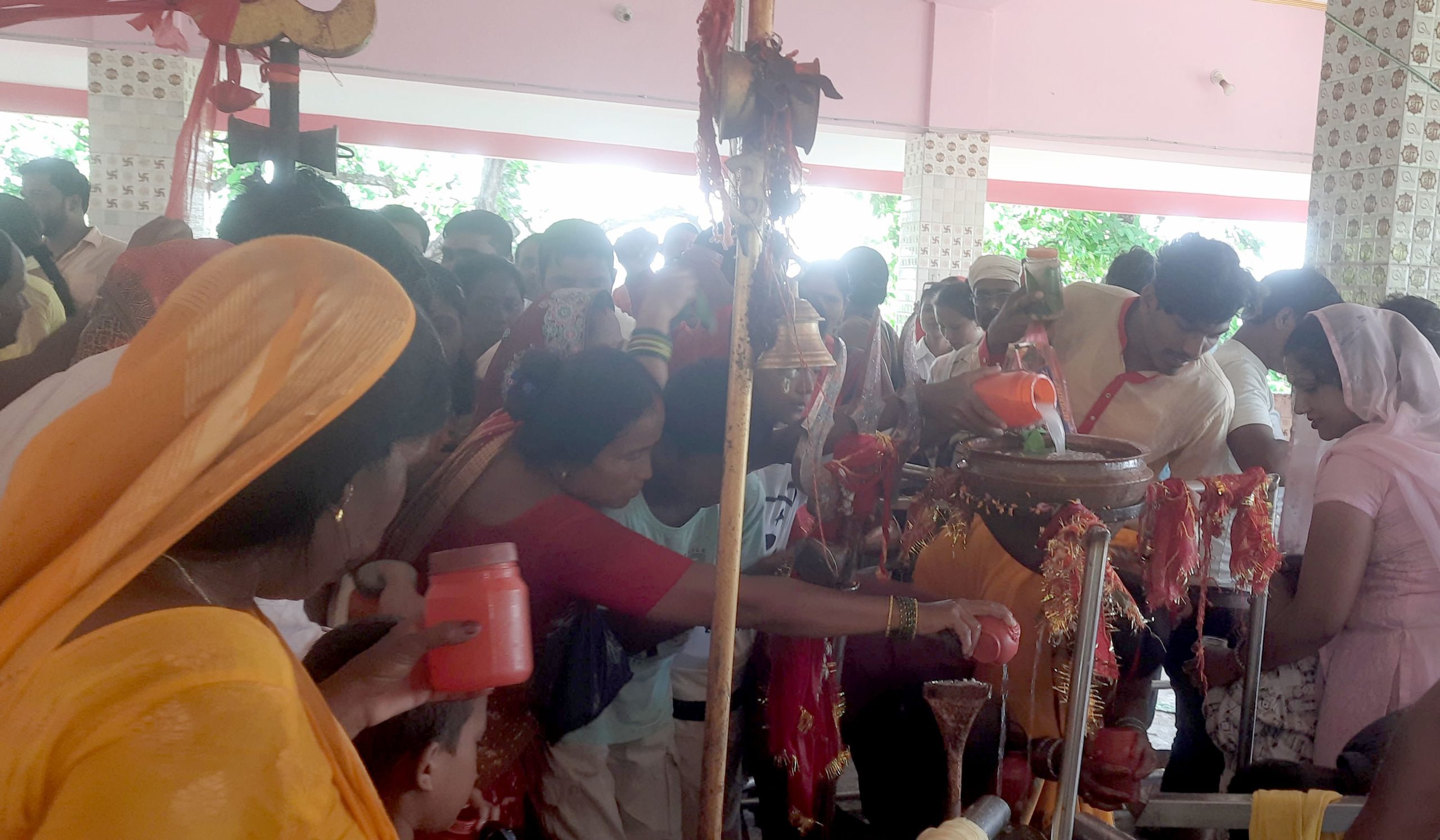 साउनको अन्तिम सोमबार, देशभरका शिवालयमा भक्तजनको घुइँचो