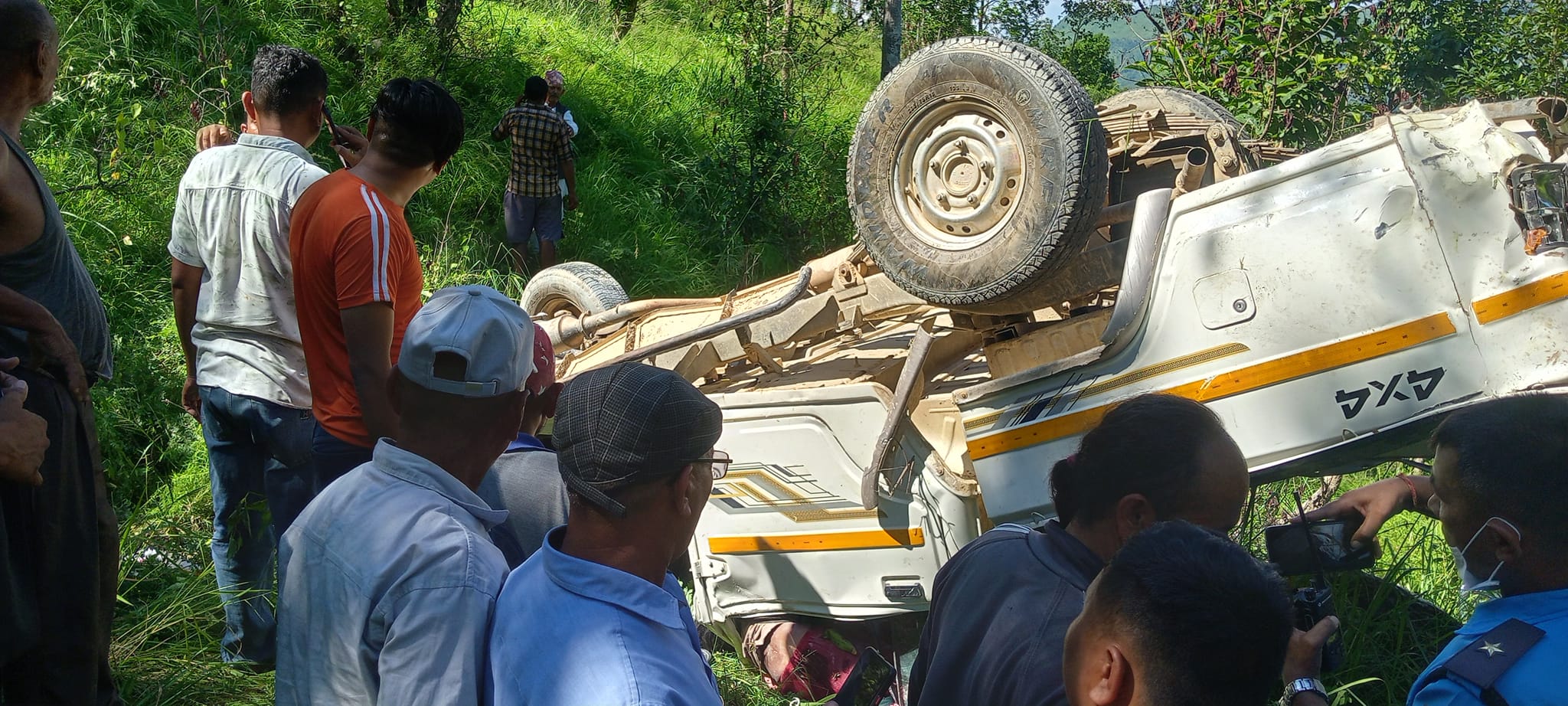 मन्थलीमा जिप दुर्घटना हुँदा एकजनाको मृत्यु, ६ घाइते