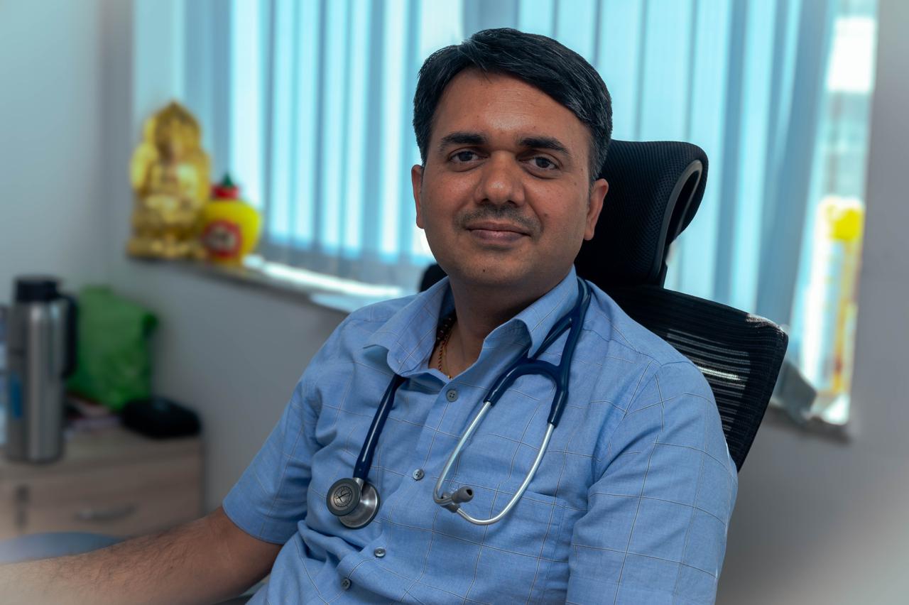 डा ओम फाउण्डेसनले २० लाखको छात्रवृत्ति प्रदान गर्ने