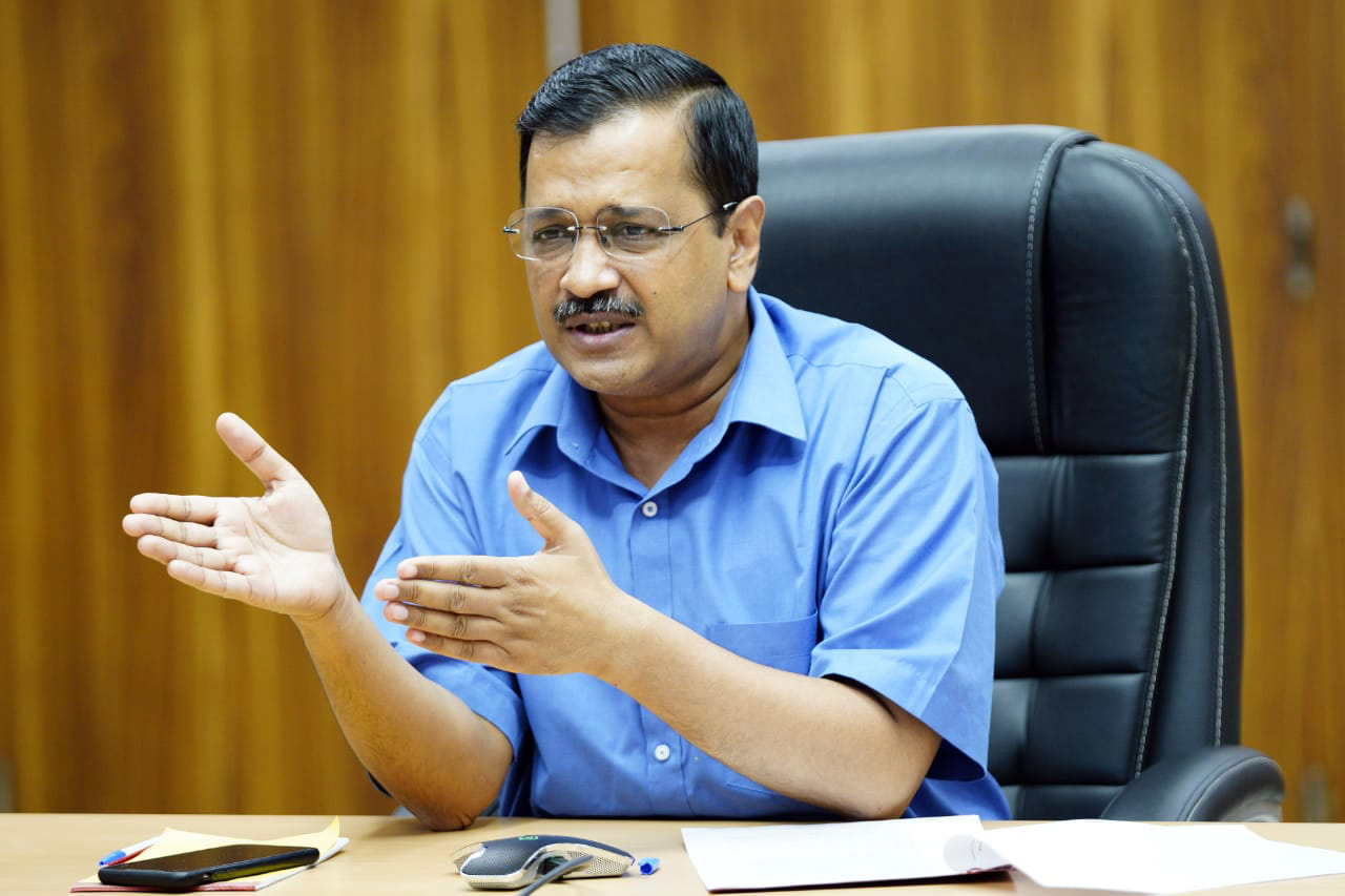 दिल्लीका मुख्यमन्त्री केजरीवालद्वारा पदबाट राजीनामा