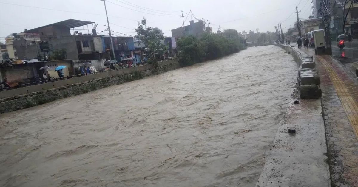 काठमाडौँको विष्णुमति नदीले जलसतह पार गर्‍यो