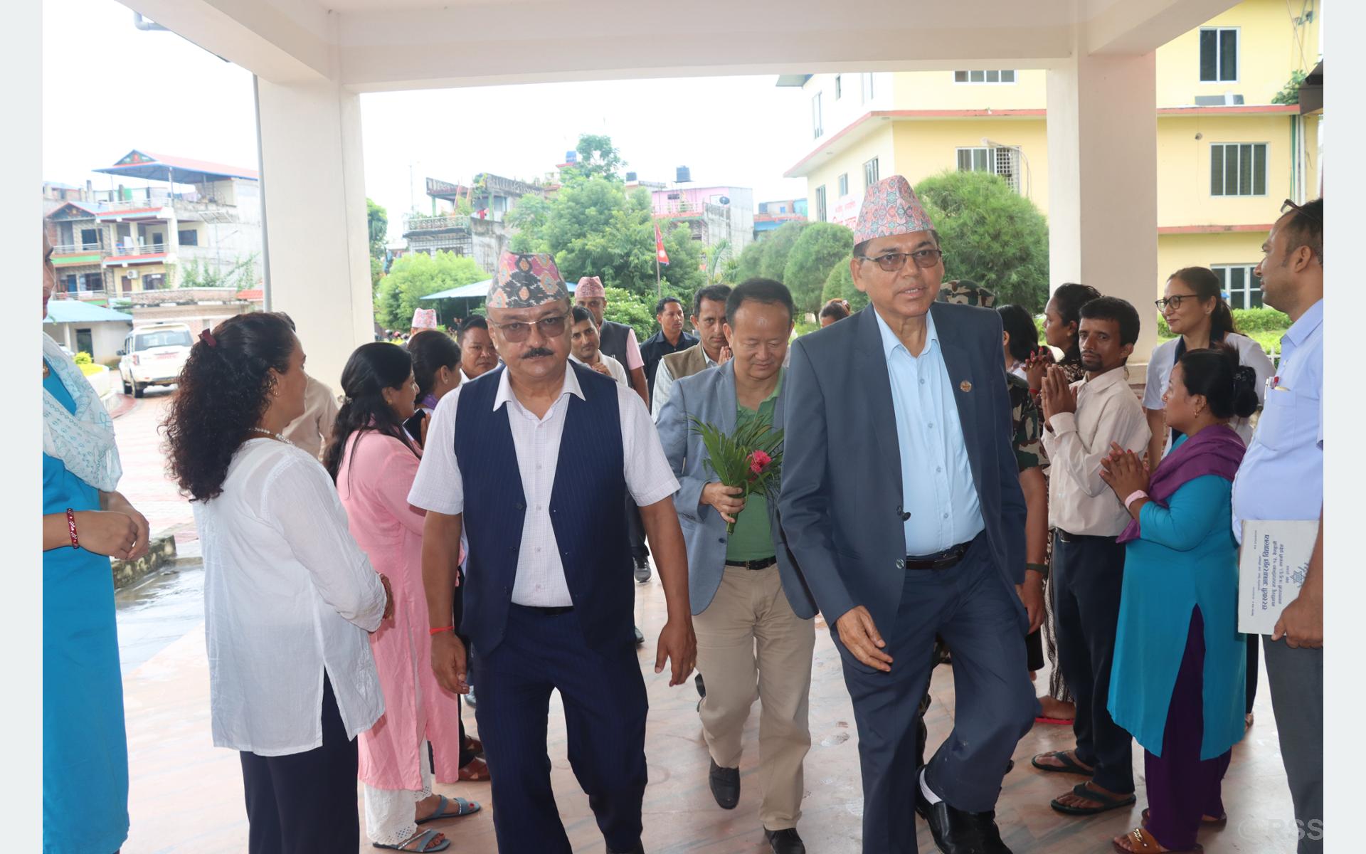 सहमतिअनुसार बुटवल–नारायणगढ सडक नबनाए सरकारले विकल्प खोज्छः मन्त्री दाहाल