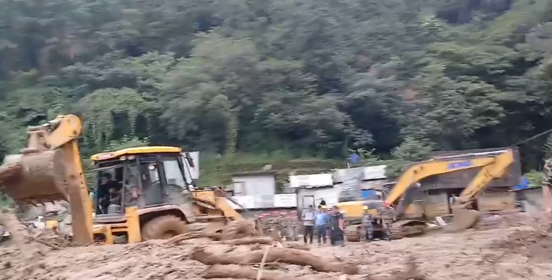 झ्याप्लेखोला पहिरोबाट निकालियो थप तीन शव