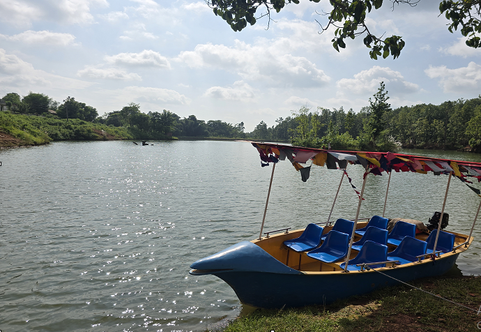 गगटे तालमा मोटरबोट चलेपछि स्थानीयको आम्दानी बढ्यो
