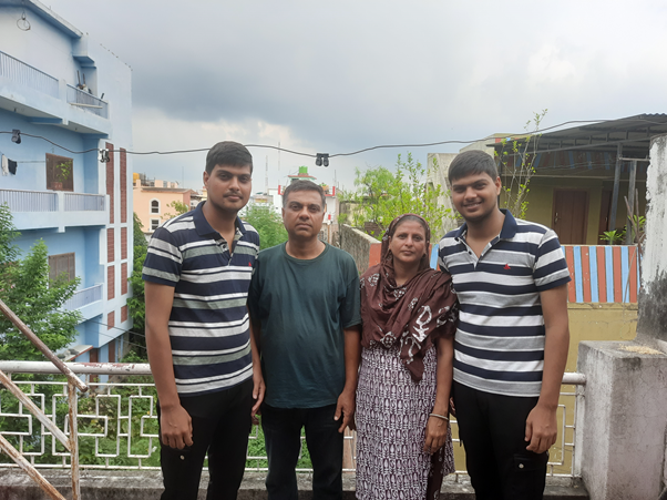 यी जुम्ल्याहा दाजुभाइ, जसले पाउँदैछन् एमबीबीएसमा छात्रवृत्ति