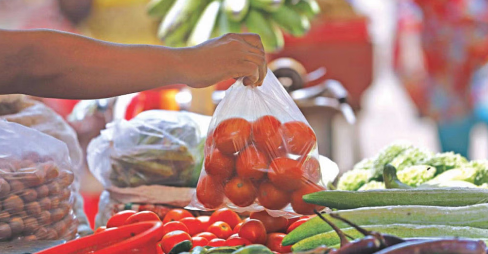 बंगलादेशमा पोलिथिन झोला प्रयोगमा प्रतिबन्ध