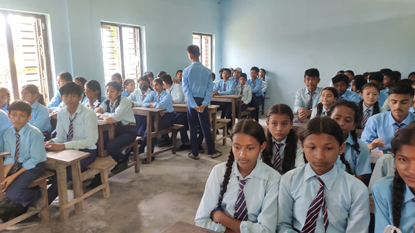 अङ्ग्रेजी माध्यममा पढाइ सुरु भएसँगै विद्यार्थी सङ्ख्या वृद्धि