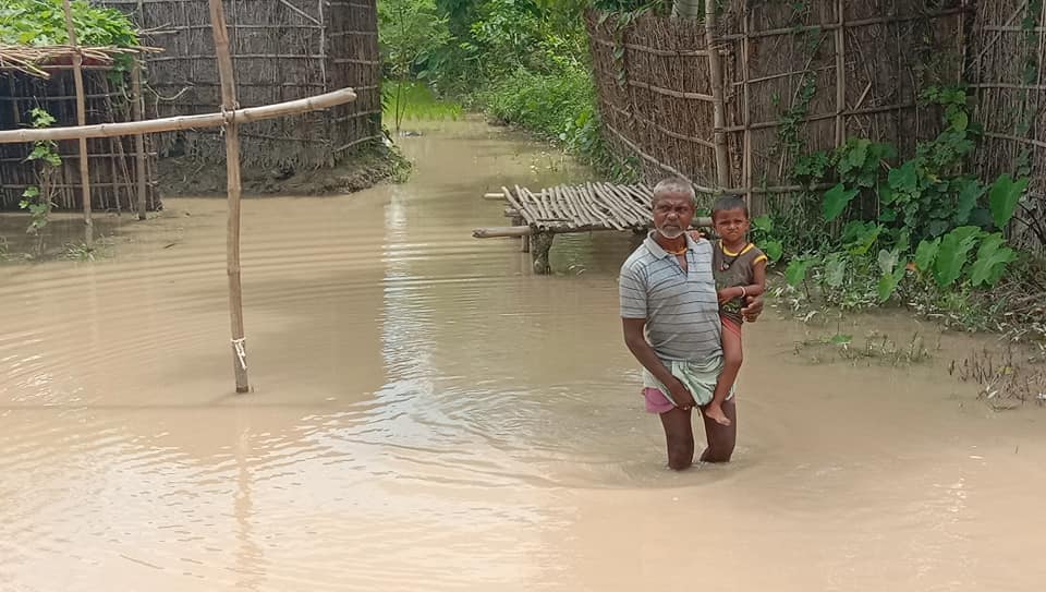 बाढीबाट इनरुवा, धरान र दुहबीमा १५ करोडको क्षति