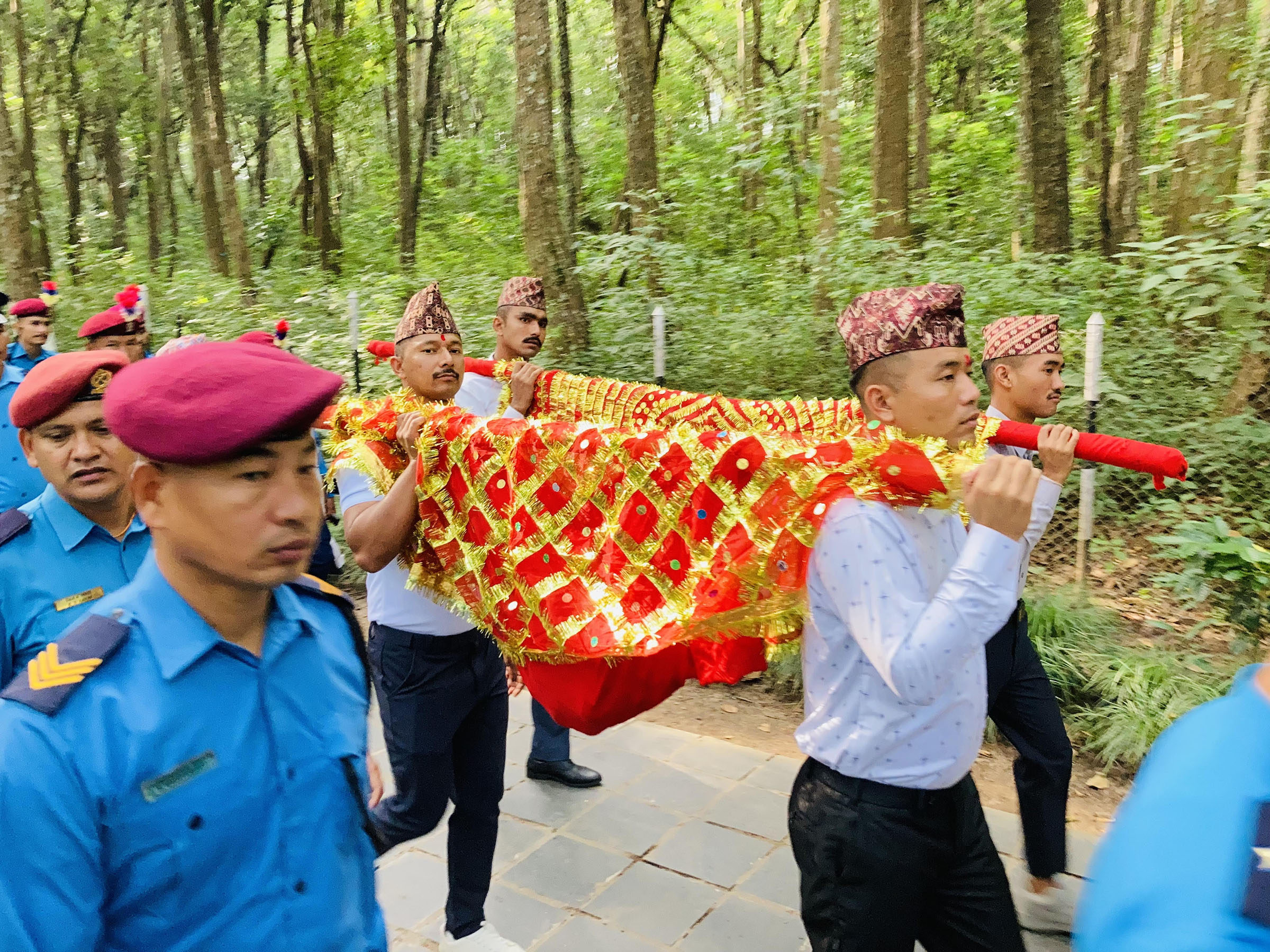 आश्विन शुक्ल सप्तमी: दसैँघर एवं पूजाकोठामा फूलपाती भित्र्याइयो