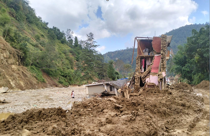 बाढीपहिराले जनधनको ठूलो क्षति पुर्याएको एक महिना: अझै क्षतिको पूर्ण विवरण सङ्कलन हुन सकेन