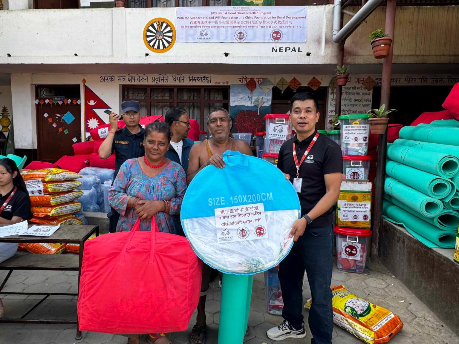 तिब्बतको गुडविल फाउन्डेसनद्वारा बाढीपीडितलाई राहत प्रदान