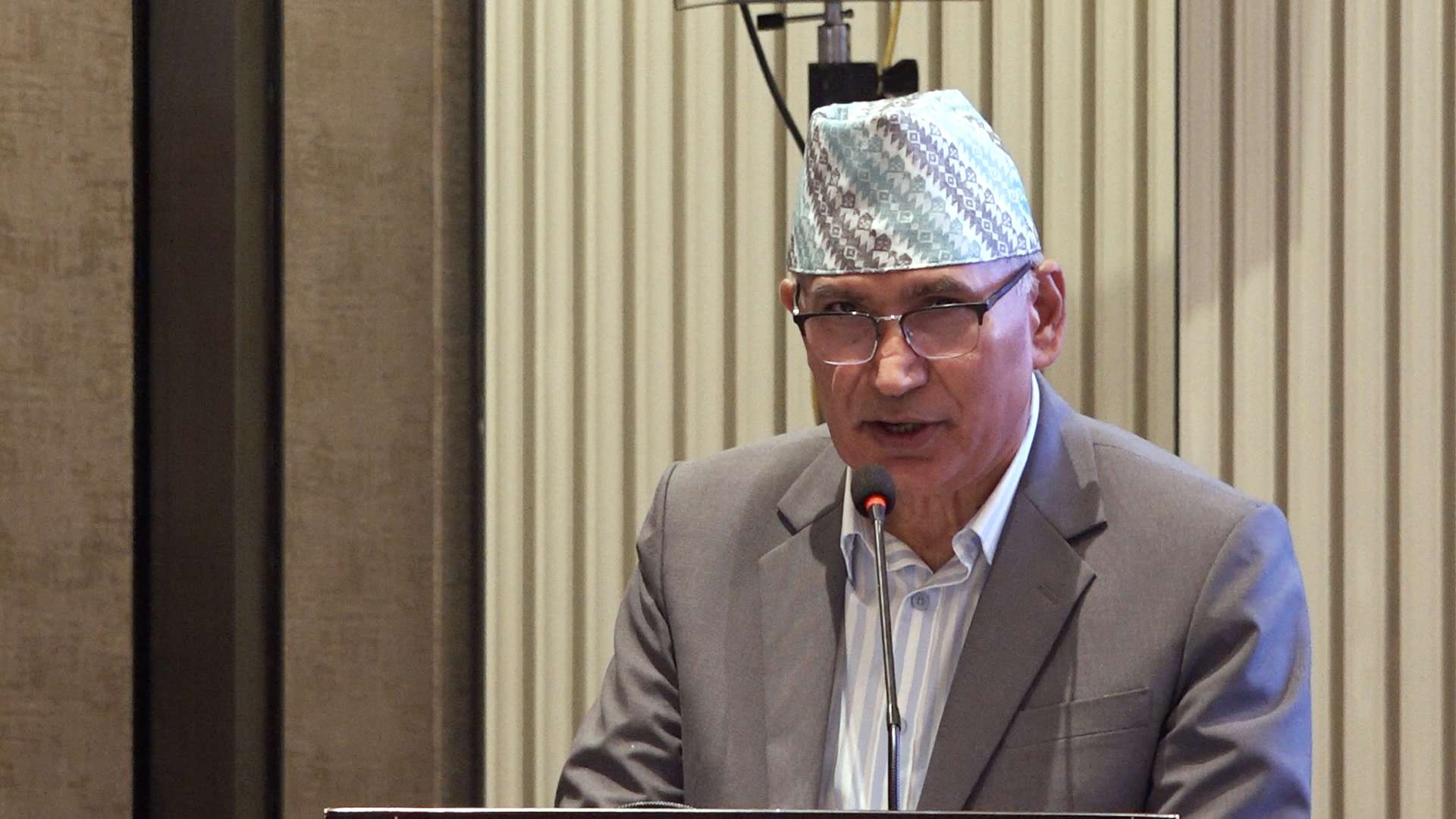 मुलुकको समुन्नत विकासका लागि बलियो पार्टी र सक्षम नेतृत्व अपरिहार्यः अर्थमन्त्री पौडेल
