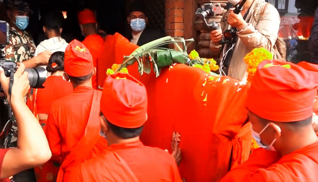 कोटभैरव मन्दिरमा फूलपाती भित्र्याइयो