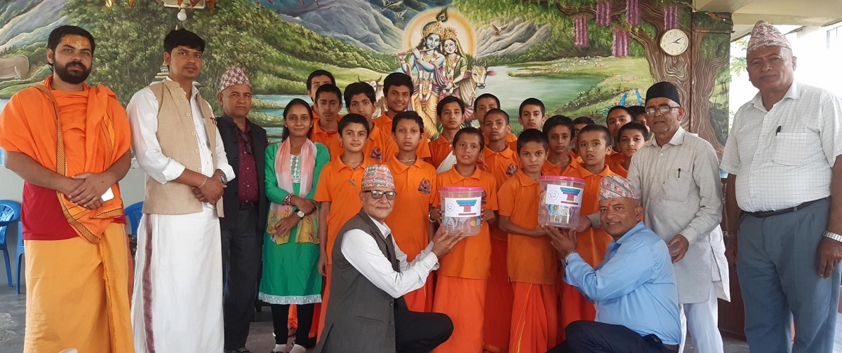पोखरामा गुरुकुल सञ्चालनका लागि मुठीदान अभियान