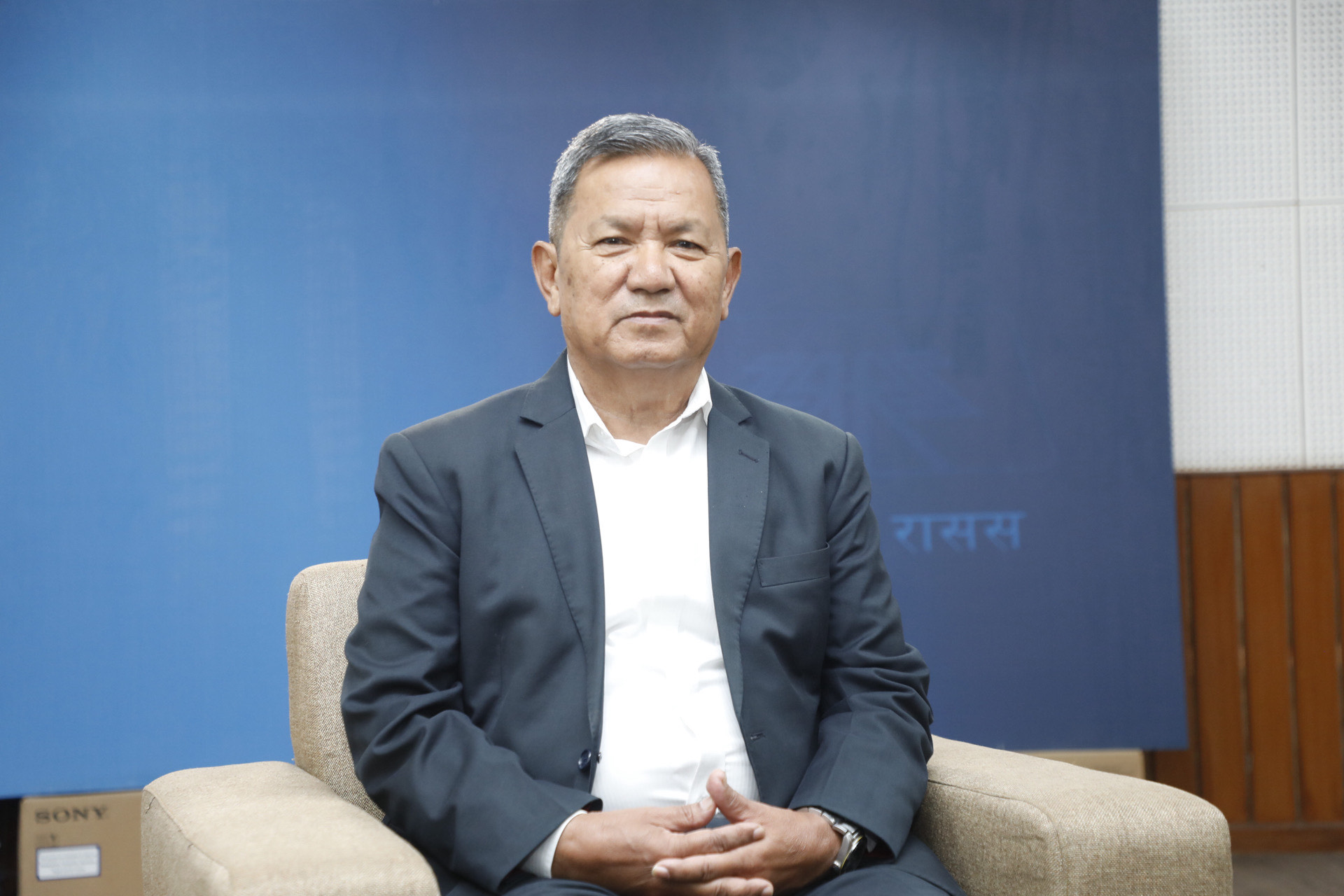 सरकारले सय दिनको अवधिमा धेरै आशालाग्दा काम गरेको छ : संचारमन्त्री गुरुङ(अन्तरवार्ता)