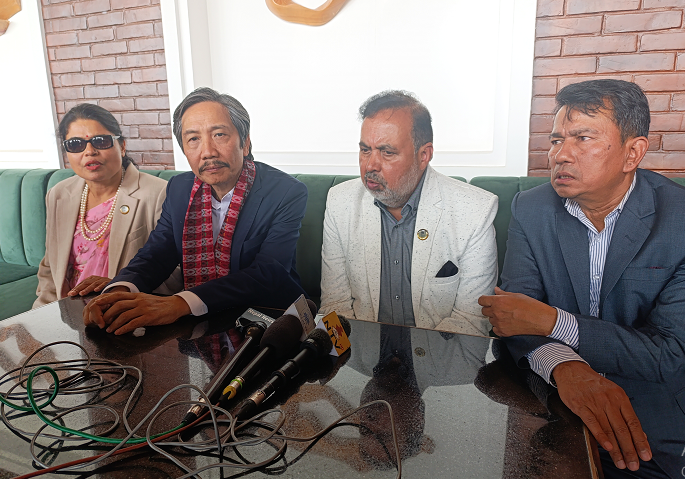 एमाले उद्योग विभागको टोलीसँग भियतनामका प्रतिनिधिमण्डलको भेट