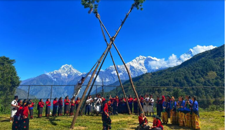 दसैँमा गाउँ नै रमाइलो….