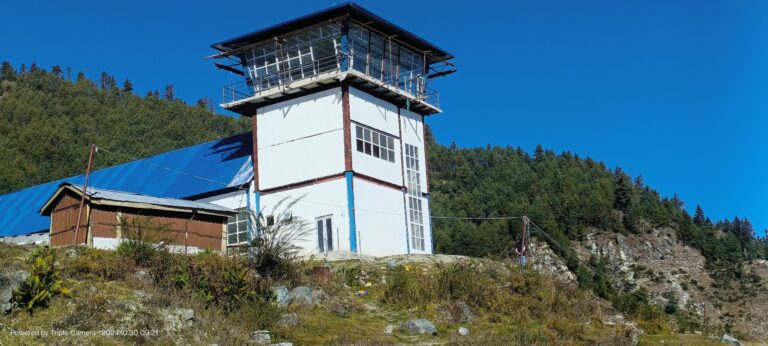 रारा विमानस्थलमा नियमित उडान नहुँदा मुगुवासी समस्यामा