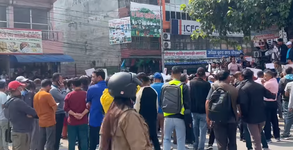 पोखरामा सहकारी पीडितलाई रास्वपाका नेता कार्यकर्ताले धम्क्याएको आरोप