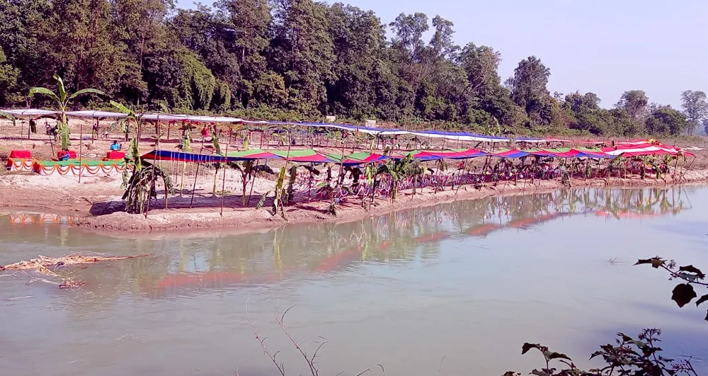 छठ पूजाका लागि सिङ्गारिँदै धनगढीको मोहना घाट