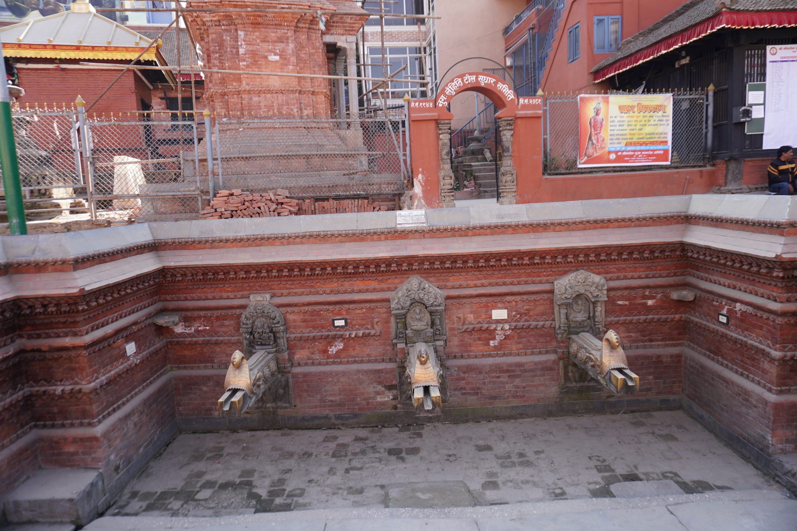 ललितपुरका ढुङ्गेधारामा बाह्रै महिना पानी झार्ने महानगरको योजना
