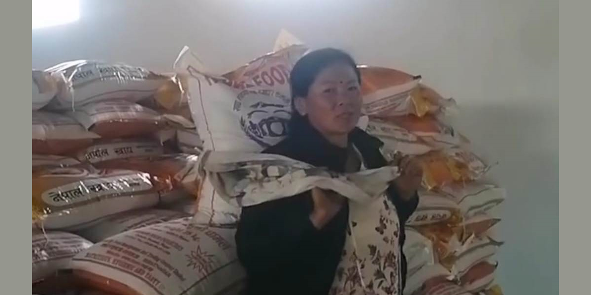 भोजपुरमा खाद्य गोदामबाट चामल वितरण सुरु