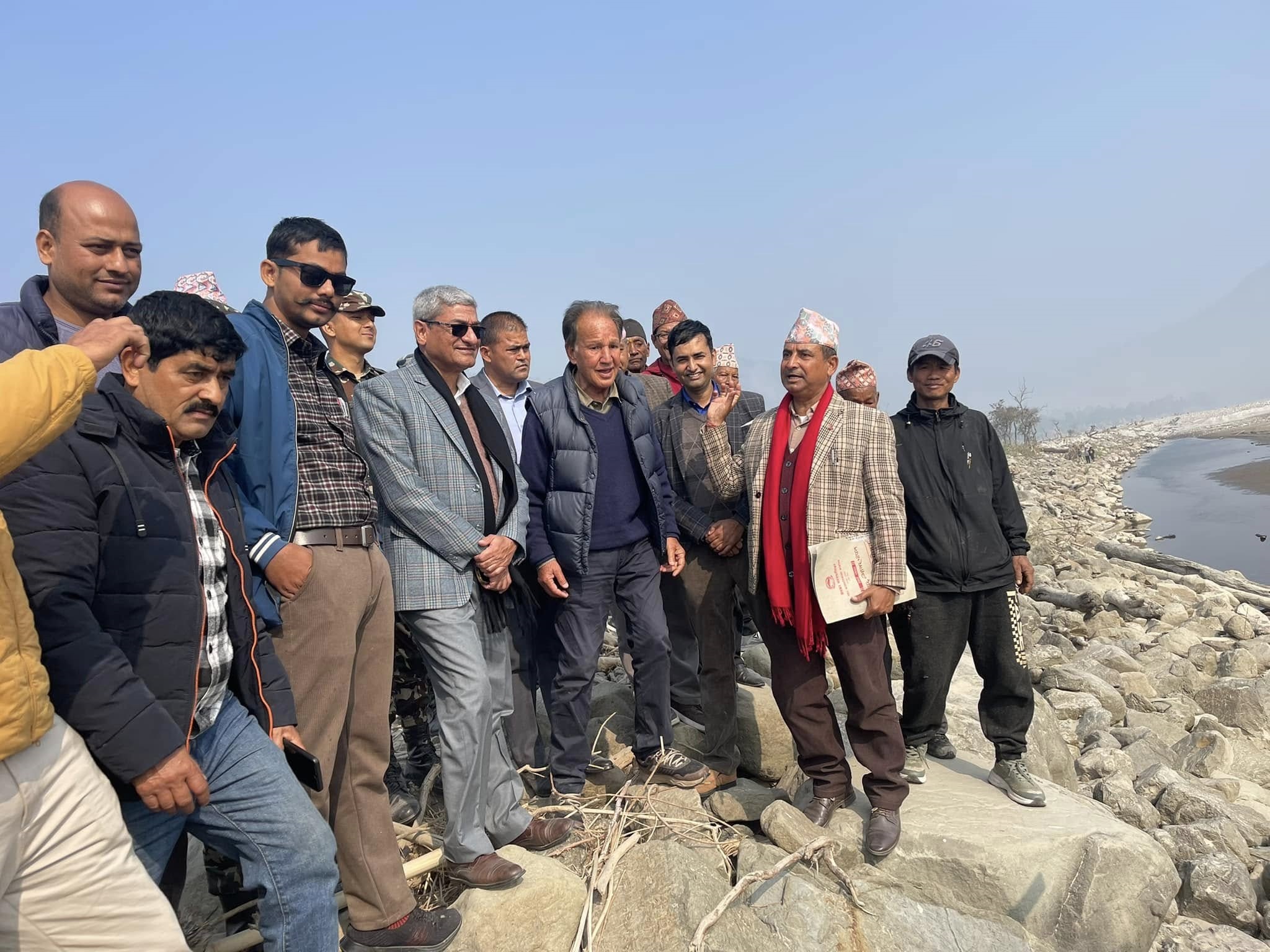 सरकारले सप्तकोशीको कटान रोक्न अस्थायी र दीर्घकालिन योजना तयार गर्छः गृहमन्त्री लेखक