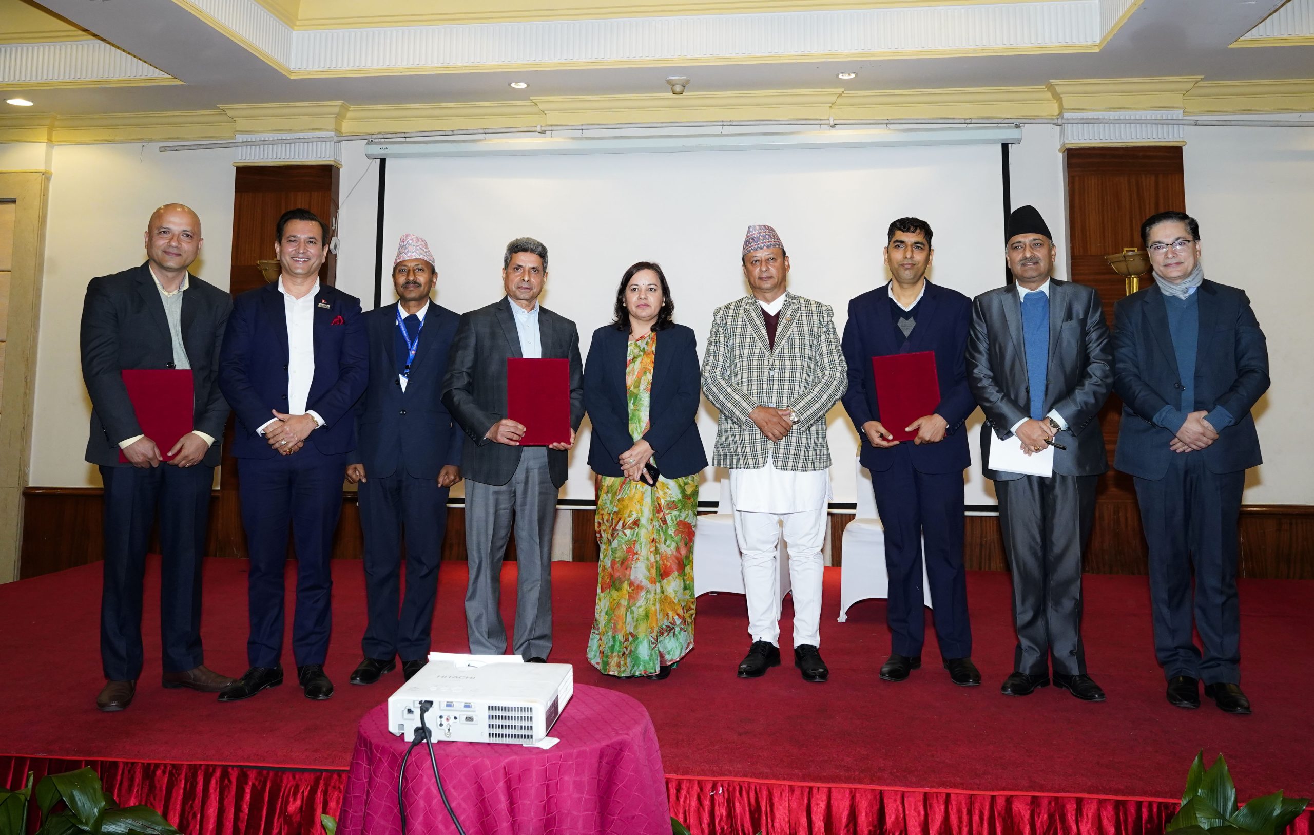 प्रसारण लाइन अभावले उत्पादित विद्युत् खेर जाने अवस्था आउँदैन : मन्त्री खड्का