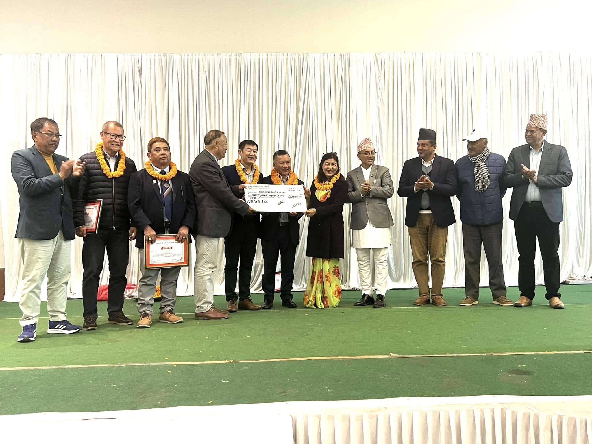 अन्तर्राष्ट्रिय म्याराथनको लागि गैरआवासीय नेपाली संघद्वारा ७ लाख ५० हजार सहयोग प्रदान
