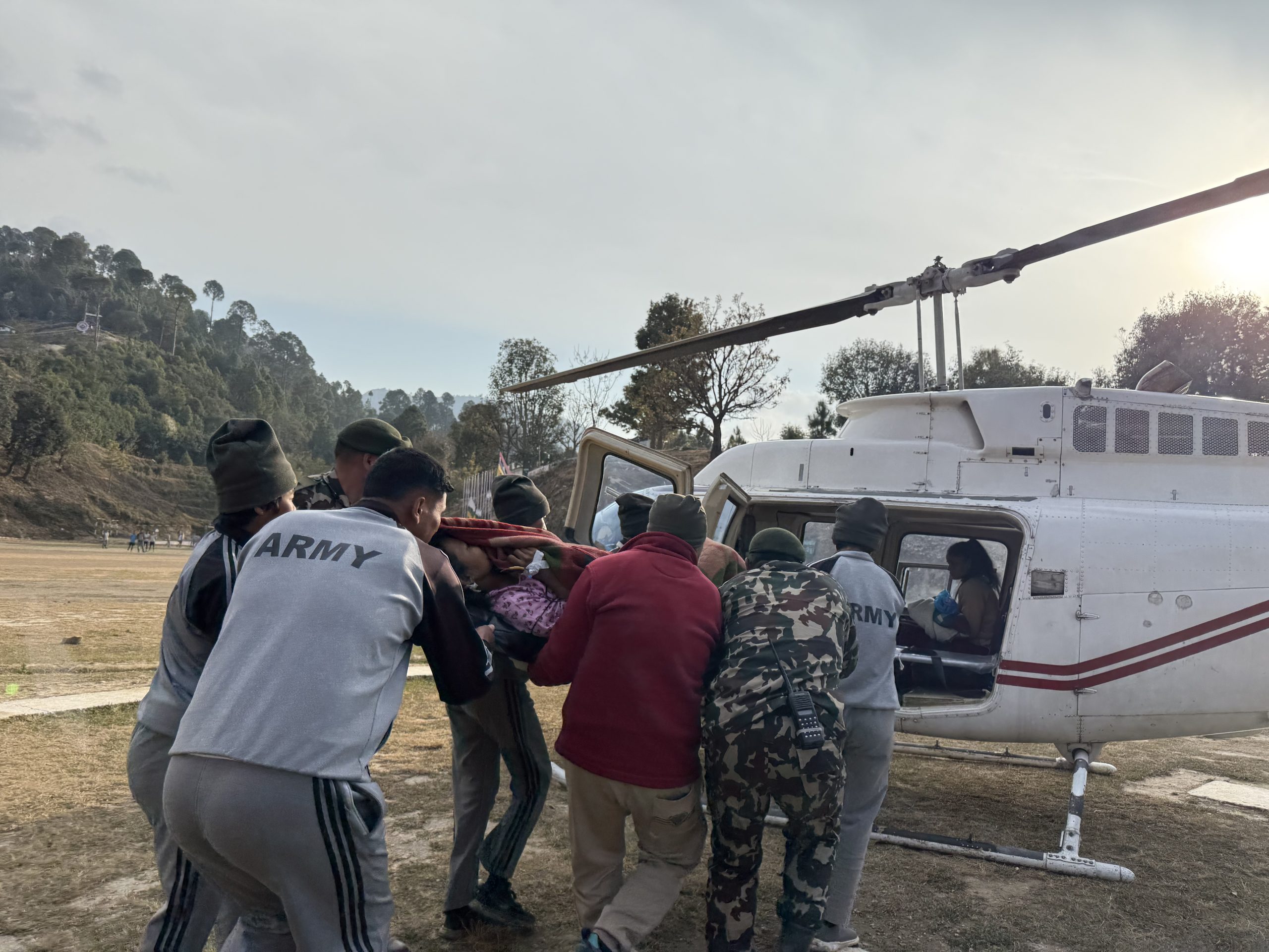 अत्यधिक रक्तस्राव भएपछि अछामबाट एक सुत्केरीको हेलिकोप्टरमार्फत उद्धार