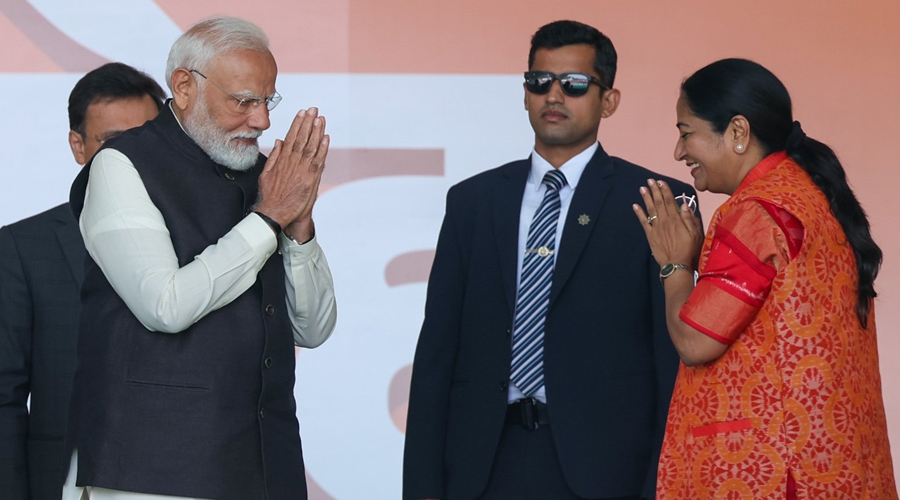 मोदीले दिए दिल्लीकी मुख्यमन्त्री रेखा गुप्तालाई शुभकामना