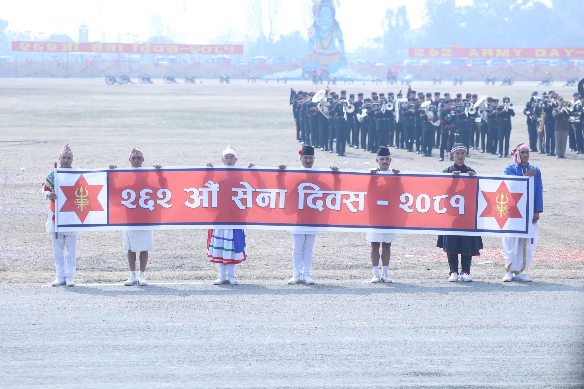 नेपाली सेनाले यसरी मनायो टुँडिखेलमा सैनिक दिवस(फोटोफिचर)