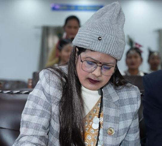 जनताको खुसीलाई ध्यान दिएर काम गर्नुपर्छः सांसद थनैत